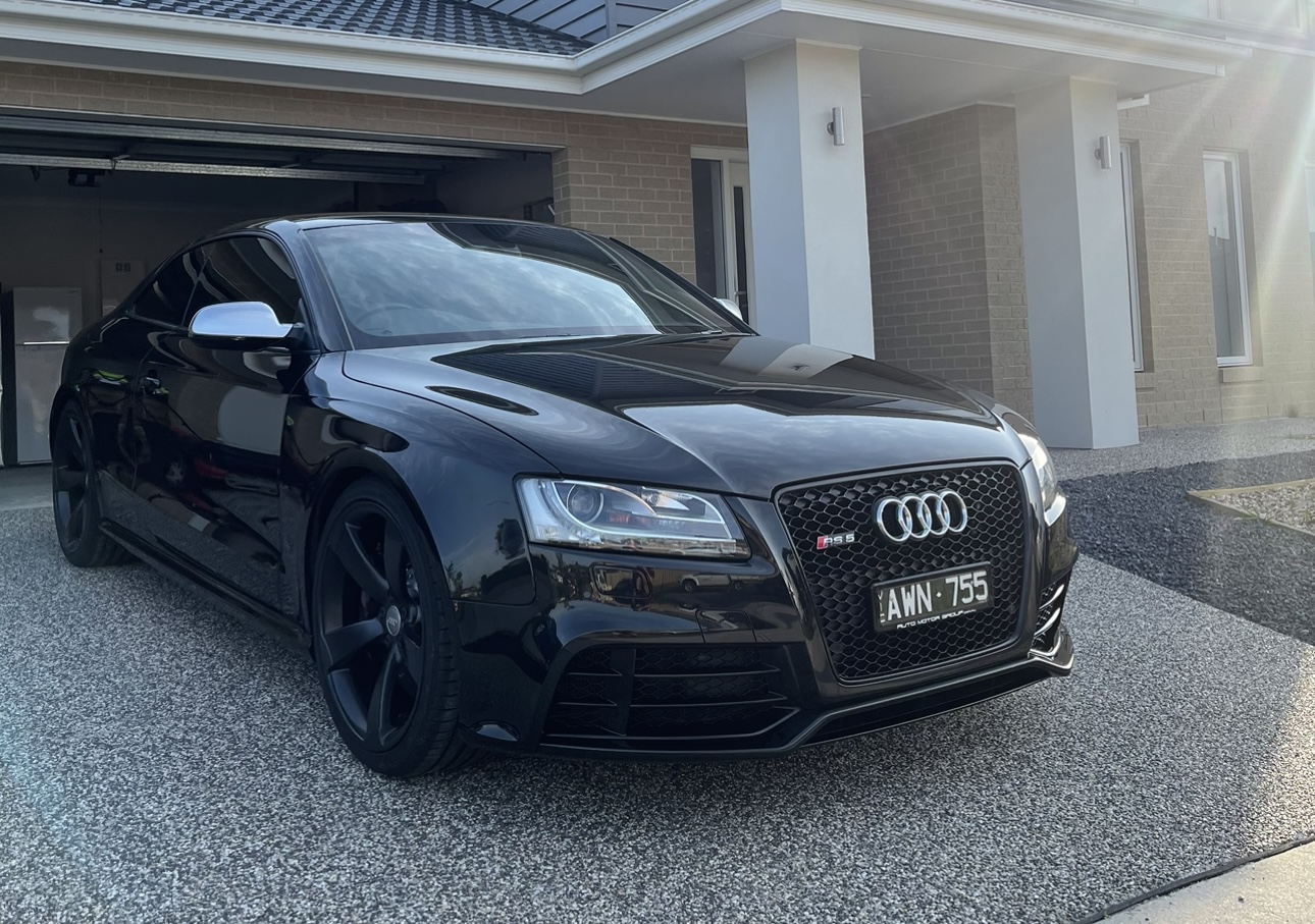 Professional paint correction and polishing process in Melbourne